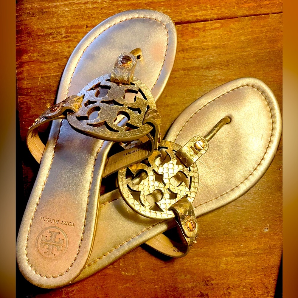 Gold Tory Burch Size 8!